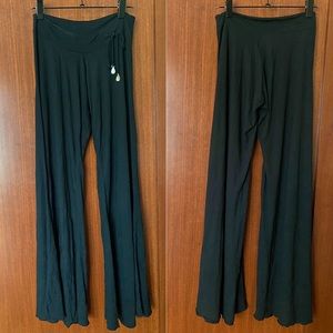 LETARTE Wide Leg Beach Pants, Black, Small